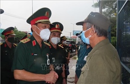 Trung tướng Ngô Minh Tiến kiểm tra công tác phòng, chống dịch tại một số tỉnh miền Đông Nam Bộ