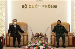 Thứ trưởng Bộ Quốc phòng tiếp Đại sứ đặc mệnh toàn quyền Trung Quốc tại Việt Nam