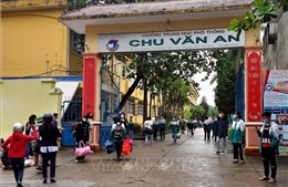 Học sinh Thái Nguyên tạm dừng đến trường vì có các ca F0