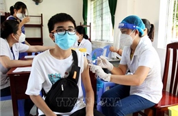 Kiên Giang tiêm vaccine phòng COVID-19 đợt 8