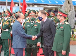 Chủ tịch nước Nguyễn Xuân Phúc thăm và làm việc tại Trung tâm Nhiệt đới Việt - Nga