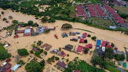 Hàng nghìn người phải sơ tán do lũ lụt tại Malaysia
