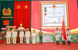 Công an thành phố Cần Thơ được trao tặng Huân chương Bảo vệ Tổ quốc hạng Nhất
