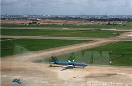 Tạm dừng khai thác một đường băng sân bay Nội Bài để kiểm tra