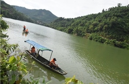 Tuyên Quang: Lật đò trên sông, 2 người mất tích