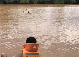 Thừa Thiên - Huế: Một phụ nữ bị nước lũ cuốn trôi tử vong