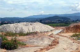 Lâm Đồng: Kiểm ra, xác minh vụ doanh nghiệp núp bóng sản xuất gạch để khai thác cao lanh 