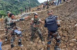 Ấn Độ nỗ lực tìm kiếm các nạn nhân vụ lở đất