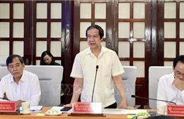Bộ trưởng Bộ Giáo dục và Đào tạo làm việc với tỉnh Thừa Thiên - Huế