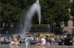 Nhiệt độ tăng cao kỷ lục tại Anh và Pháp