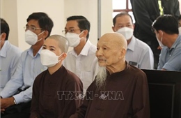 Xét xử bị cáo Lê Tùng Vân và các đồng phạm trong vụ Tịnh thất Bồng Lai