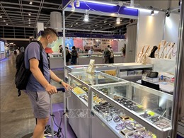 Doanh nghiệp Hong Kong (Trung Quốc) quan tâm thị trường đá quý Việt Nam
