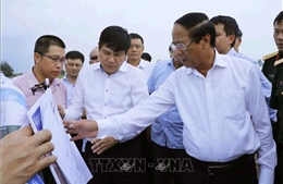 Phó Thủ tướng Lê Văn Thành khảo sát về quy hoạch Cảng Hàng không Quốc tế Nội Bài