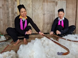 Phụ nữ dân tộc thiểu số gìn giữ nét văn hóa truyền thống