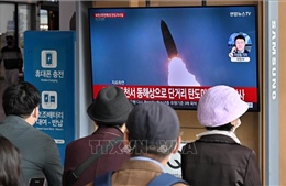 BREAKING NEWS: Triều Tiên phóng tên lửa đạn đạo