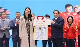 Thủ tướng Phạm Minh Chính và Thủ tướng New Zealand gặp Đội tuyển bóng đá nữ quốc gia Việt Nam
