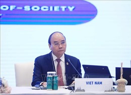 Tuần lễ Cấp cao APEC lần thứ 29: Chủ tịch nước Nguyễn Xuân Phúc dự Phiên họp hẹp lần thứ nhất
