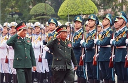 Phó Thủ tướng, Bộ trưởng Quốc phòng Lào thăm chính thức Việt Nam