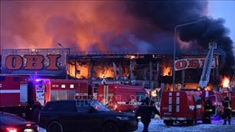 Một người tử vong trong vụ cháy ở trung tâm thương mại gần Moskva