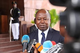 Điện mừng Thủ tướng nước Cộng hòa Gabon Alain Claude Bilie By Nze