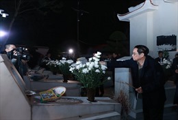 Thủ tướng Phạm Minh Chính dâng hương tưởng niệm liệt sĩ TNXP tại Ngã ba Đồng Lộc