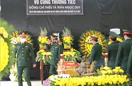 Truy tặng Huân chương Bảo vệ Tổ quốc cho Thiếu tá Trần Ngọc Duy