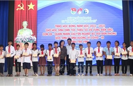 Tiếp sức cho học sinh nghèo, dân tộc Khmer ở Trà Vinh