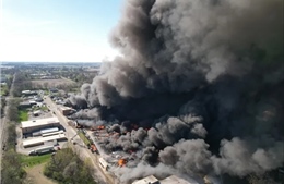 Sơ tán trên 2.000 người do cháy lớn tại bang Indiana, Mỹ