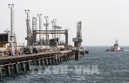 Iran và Nga ký nhiều thỏa thuận hợp tác trong lĩnh vực dầu mỏ