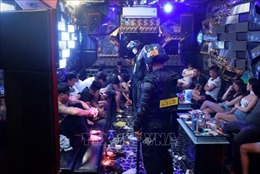 Bình Phước: Đột kích quán karaoke, phát hiện 41 người dương tính với ma túy