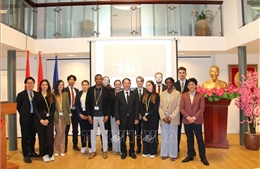Giới thiệu chính sách đối ngoại của Việt Nam với học viên Học viện Luật quốc tế La Hay