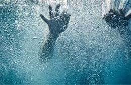 Hà Nội: Điều tra nguyên nhân vụ nam sinh lớp 9 tử vong tại bể bơi