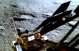 Ấn Độ: Xe tự hành xác nhận sự hiện diện của lưu huỳnh trên bề mặt Mặt Trăng