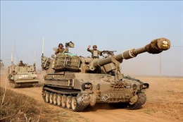Quân đội Israel đột kích Dải Gaza bằng xe thiết giáp