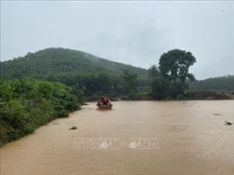 Quân khu IV hỗ trợ huyện Hương Khê tìm kiếm người dân mất tích
