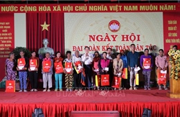 Phó Thủ tướng Lê Minh Khái dự Ngày hội Đại đoàn kết toàn dân tộc tại Ninh Thuận