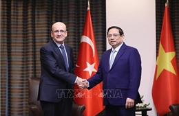 Thủ tướng Phạm Minh Chính tiếp Bộ trưởng Ngân khố và Tài chính Thổ Nhĩ Kỳ