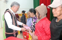 Đồng chí Nguyễn Hòa Bình tham dự Chương trình Tết Nhân ái - Xuân Giáp Thìn tại Bình Định