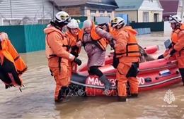 Tổng thống Nga yêu cầu ứng phó kịp thời với tình hình ngập lụt do vỡ đập