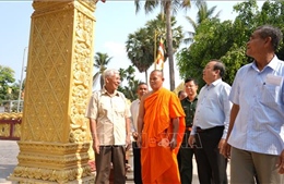 Lãnh đạo tỉnh Tây Ninh thăm, chúc Tết Chôl Chnăm Thmây đồng bào dân tộc Khmer
