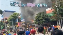 Sơn La: Cháy lớn tại siêu thị ở thị trấn Phù Yên
