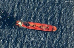 Houthi tiếp tục tấn công tàu thương mại trên Biển Đỏ và Biển Arab