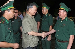 Chủ tịch nước Tô Lâm thăm cán bộ, chiến sỹ Đồn biên phòng Cửa khẩu Sóc Giang (Cao Bằng)