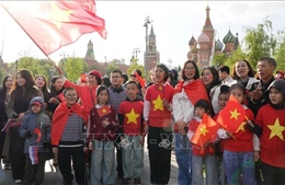 Thắm thiết tình quân dân tại LB Nga