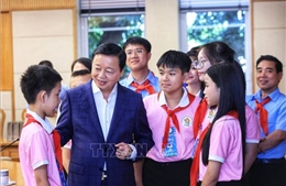 Phó Thủ tướng Trần Hồng Hà gặp mặt các thiếu nhi Cháu ngoan Bác Hồ tỉnh Hà Tĩnh