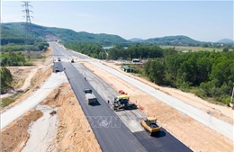 Kiên quyết không đội vốn, không kéo dài thời gian thực hiện các công trình, dự án quan trọng quốc gia