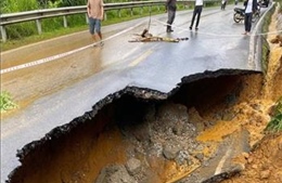 Đảm bảo an toàn giao thông trên Quốc lộ 4D trong thời gian khắc phục đường bị lún, sạt