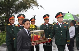 Truy điệu, an táng hài cốt liệt sỹ Việt Nam hy sinh tại Lào