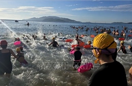 Sôi động Ngày hội Tắm biển 2025 tại Nha Trang