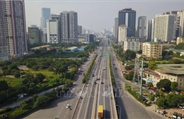 Hà Nội: Điều chỉnh phân làn phương tiện giao thông trên đường Phạm Văn Đồng